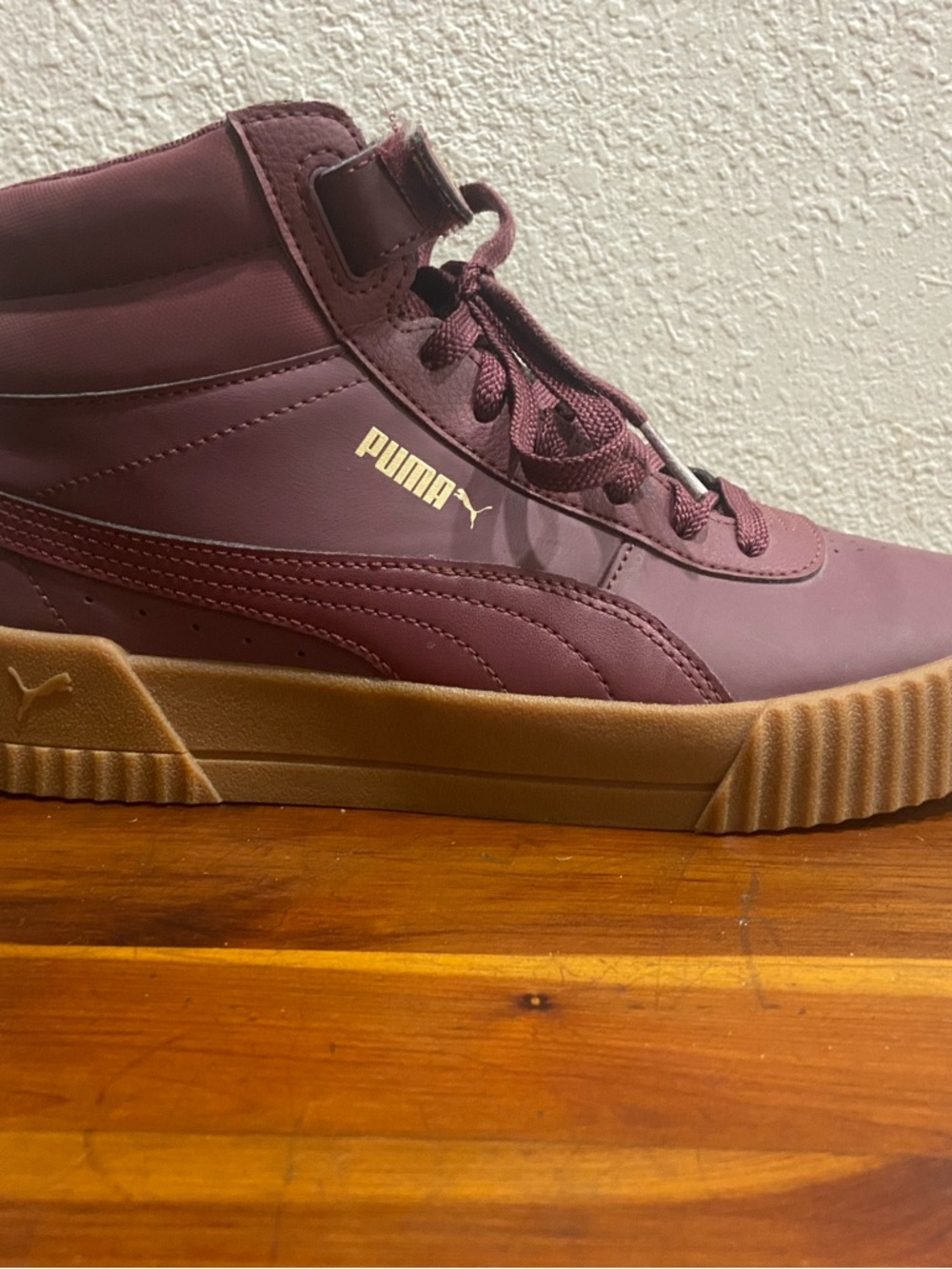 Puma High-Top Sneaker in Burgundy